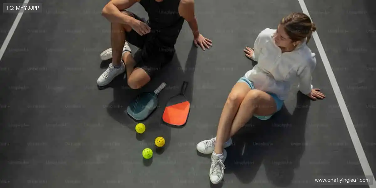 专业装备，轻松掌控赛场！🎾 品质与潮流，为你的热爱加冕！